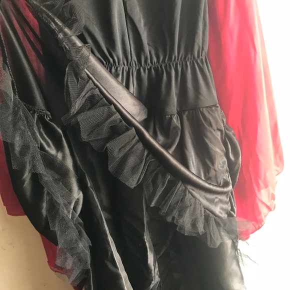 Gothic Vampiress Women Halloween Vamp Costume New - Picture 7 of 8